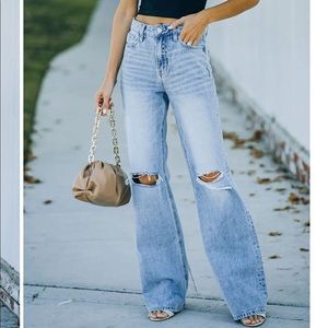 NWT! Nia high rise 90s flare denim